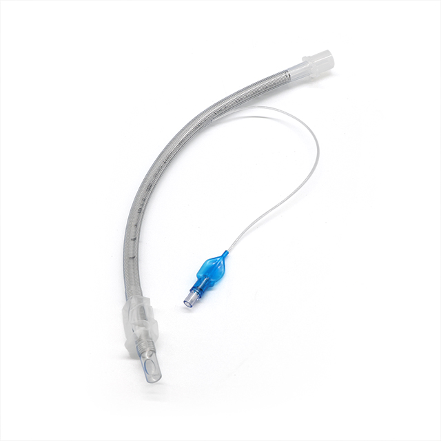 Tube endotrachéal renforcé à ballonnet 