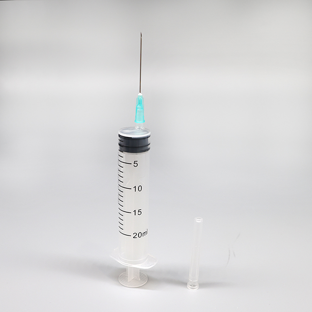 Seringue d'injection Luer Slip médicale jetable en trois parties avec aiguille