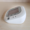 Meilleure machine de tensiomètre à domicile de type bras avec affichage numérique LCD de 3,5 pouces