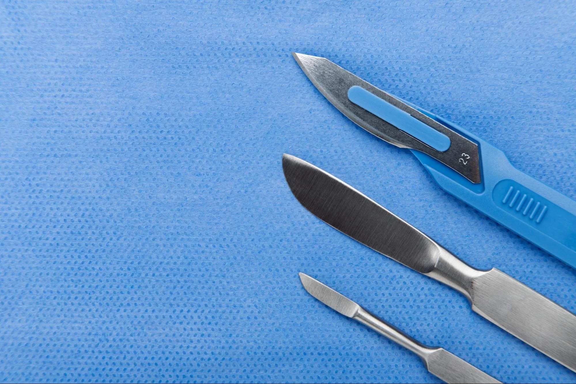 scalpel chirurgical2.jpg