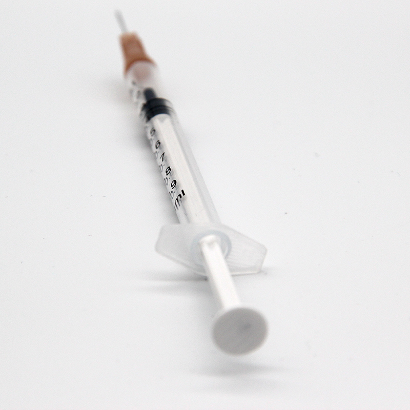 Seringue de 800 &agrave; trois parties