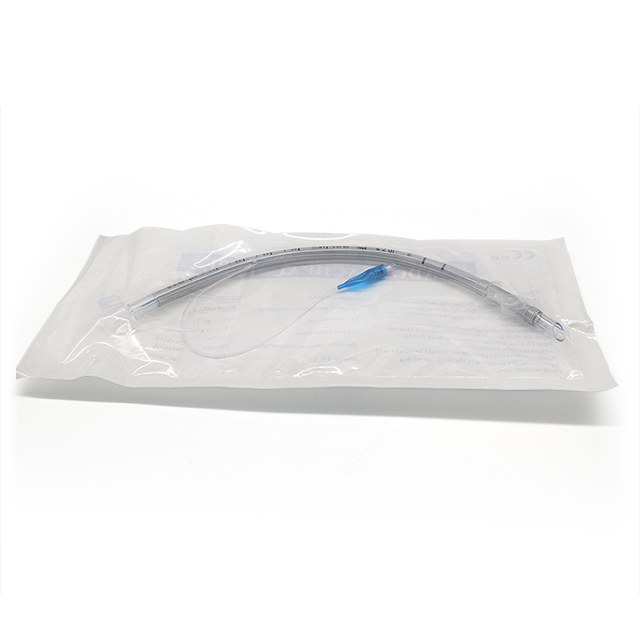 Tube endotrachéal renforcé à ballonnet 
