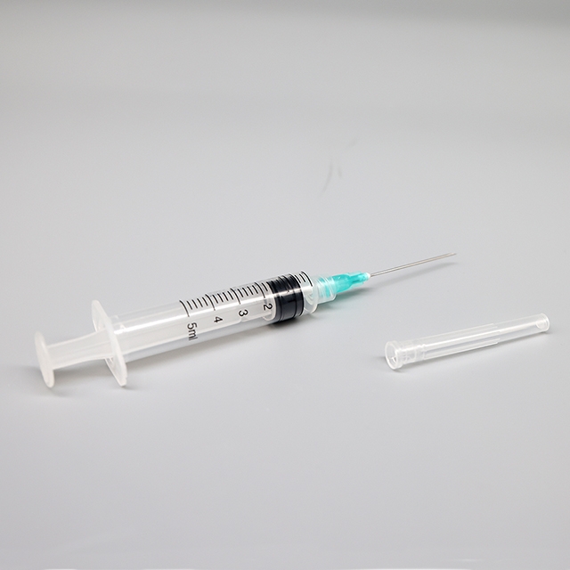 Seringue jetable à désactivation automatique de 5 ml