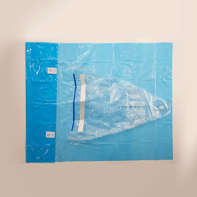 Kits obstétricaux jetables chirurgicaux Kit de livraison jetable personnalisé avec drap de naissance chirurgical